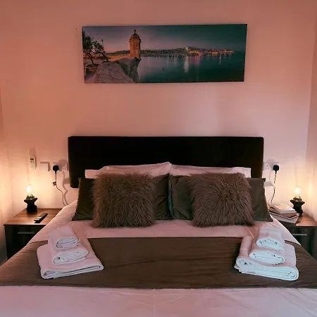 Square House By Holi Casa vacanze