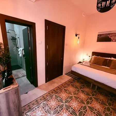 Square House By Holi *